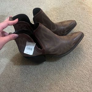Nwt Myra western booties